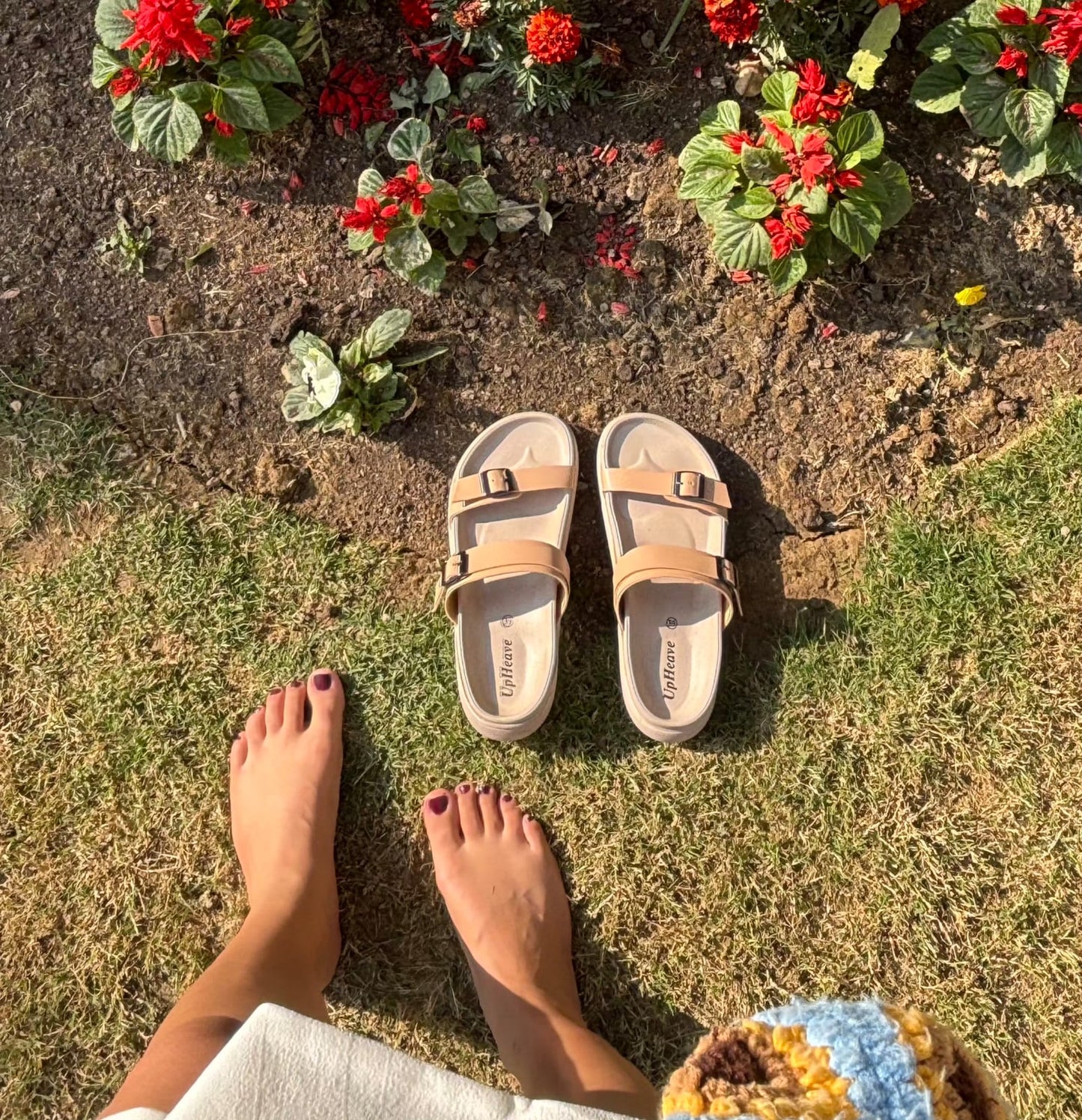 Women’s Vegan Leather Flat Sandals - Beige